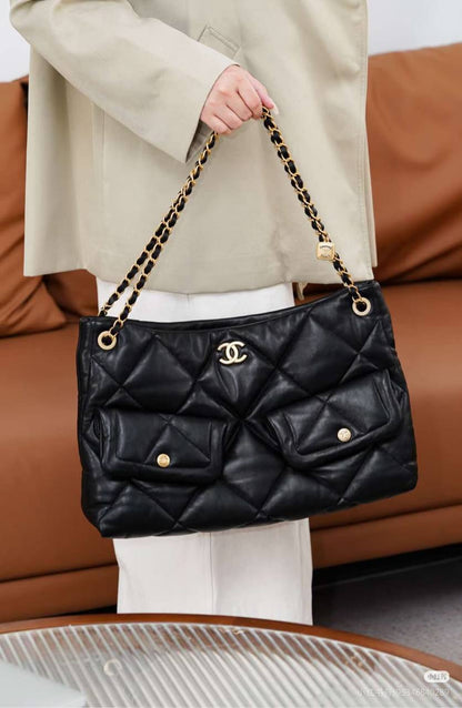 Chanel Master
350 dhs🪙💚

Zain10
♥️♥️♥️