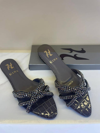 Gina flats 
new arrive 
Size 36-41 available
120 dhs🪙💕

Zain88
♥️♥️♥️