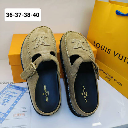 LV SLIPPER
GOOD QUALITY
105 DHS🪙🌺

Zain40
♥️♥️♥️