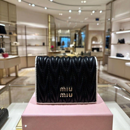 NEW COLLECTION
women WALLET
MASTER QUALITY
160 dhs🇦🇪🇦🇪

Zain202
♥️♥️♥️