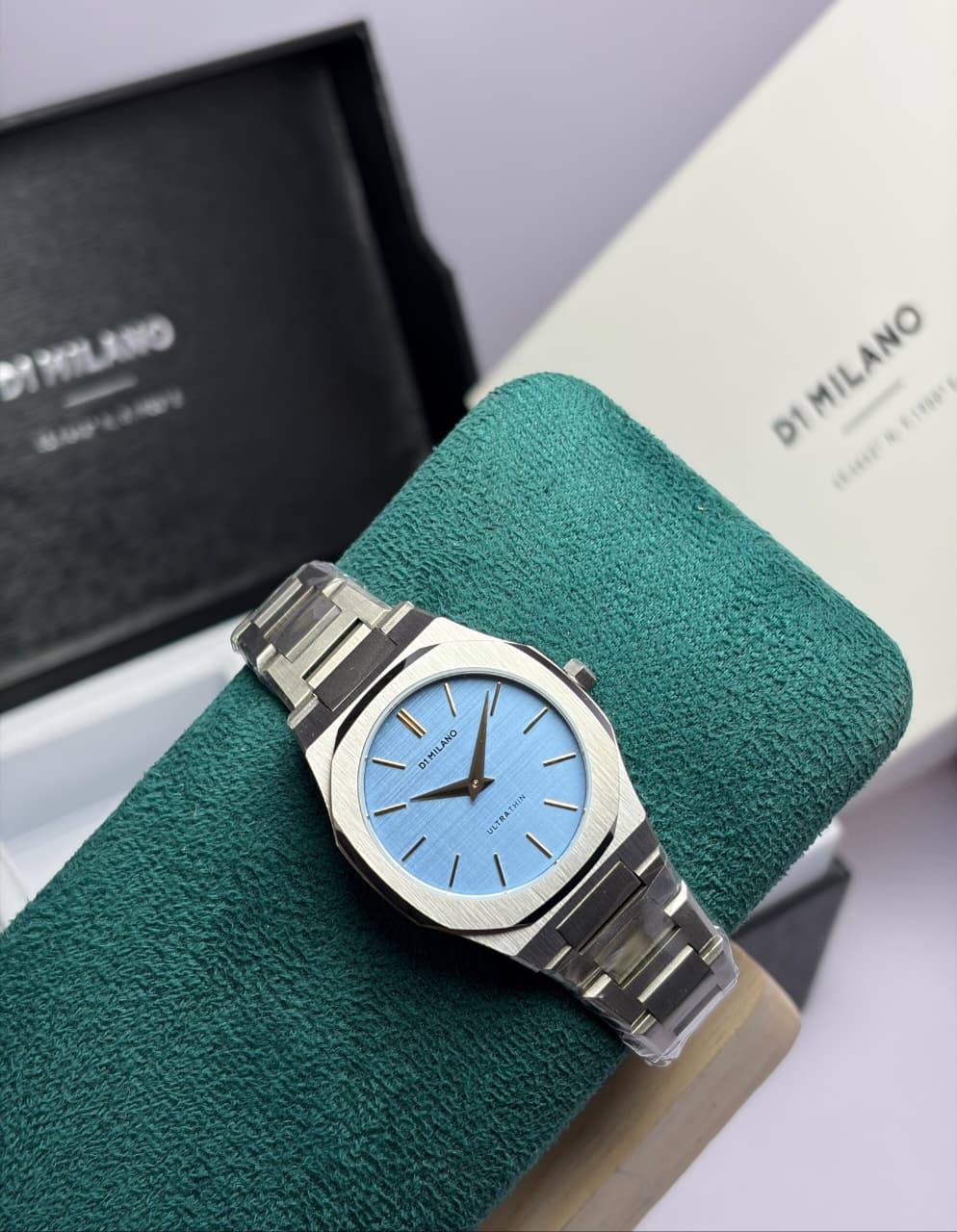 D1 milano watch for ladies good quality 
260 dhs✅
 (size 31mm)

Zain59
♥️♥️♥️