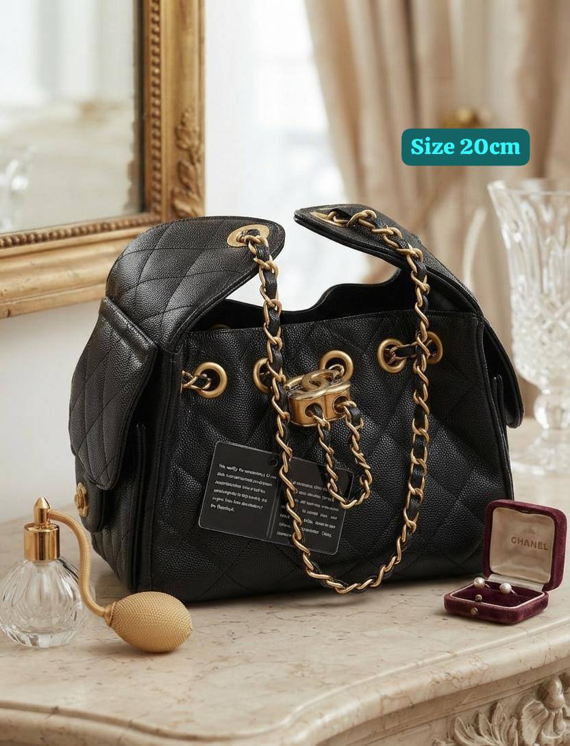 Chanel
Good quality 
with box 
120 dhs✅

Zain186
♥️♥️♥️