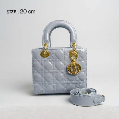 CHRISTIAN LADY DIOR
     • ᴄʀᴏᴄᴏᴅɪʟᴇ ʟᴇᴀᴛʜᴇʀ
          (ᴅɪᴀᴍᴏɴᴅ sɪʟᴠᴇʀ ᴄʜᴀʀᴍ)
     • ᴍᴀᴛᴛᴇ ʟᴇᴀᴛʜᴇʀ
          ( ᴍᴀᴛᴛᴇ ʜᴀʀᴅᴡᴀʀᴇ)
     • ɢʟᴏssʏ ᴘᴀᴛᴇɴᴛ ʟᴇᴀᴛʜᴇʀ
          ( ɢᴏʟᴅ ʜᴀʀᴅᴡᴀʀᴇ )
WITH BOX
🎁🎁🎁

100 dhs✅

Zain31
♥️♥️♥️
