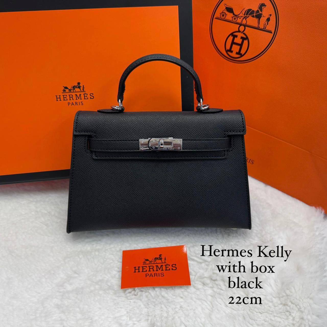 Hermes ᴋᴇʟʟʏ ʙᴀɢ  
silver hardware 
ᴡɪᴛʜ ʙᴏx🎁
ʟᴇᴀᴛʜᴇʀ 
sɪᴢᴇ:22ᴄᴍ 
95 dhs✅

Zain56
♥️♥️♥️