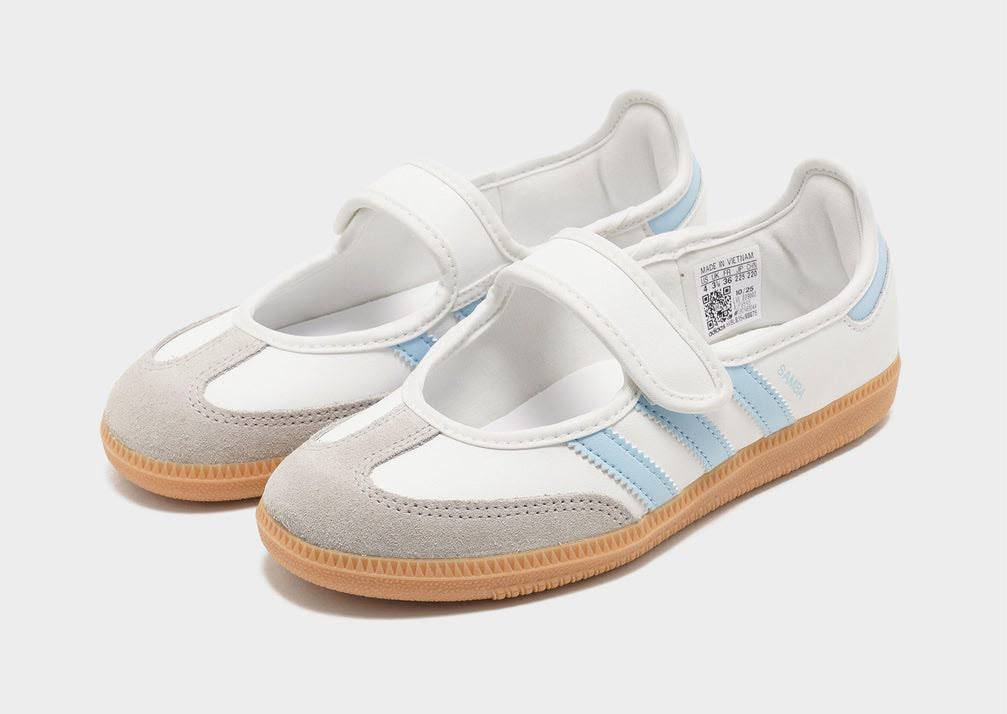 Adidas Samba Jane Cloud White and Clear Sky.
New Arrivals 🤩
36-41 AVAILABLE 😇
190 dhs🇦🇪🇦🇪

Zain242
♥️♥️♥️