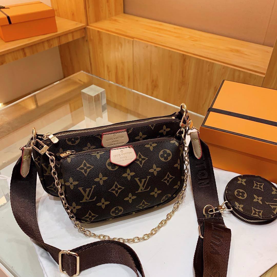LV
3 in 1
With box
🎁🎁🎁

75 dhs🪙💕

Zain17
♥️♥️♥️