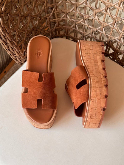 HERMES 
✨ Collection
👠 36–41
💎 Premium Quality
🔥 Super Master
450 dhs🇦🇪🇦🇪

Zain198
♥️♥️♥️