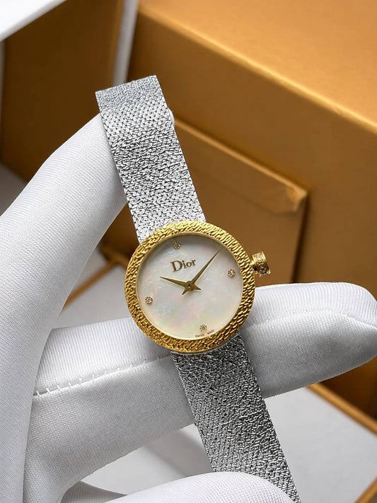 Dior 

watch for ladies 

good quality 

260 dhs🇦🇪

Zain59
♥️♥️♥️