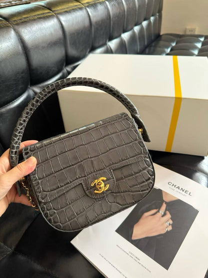 Chanel
Mastser✅✅
280 dhs🇦🇪🇦🇪

Zain153
♥️♥️♥️