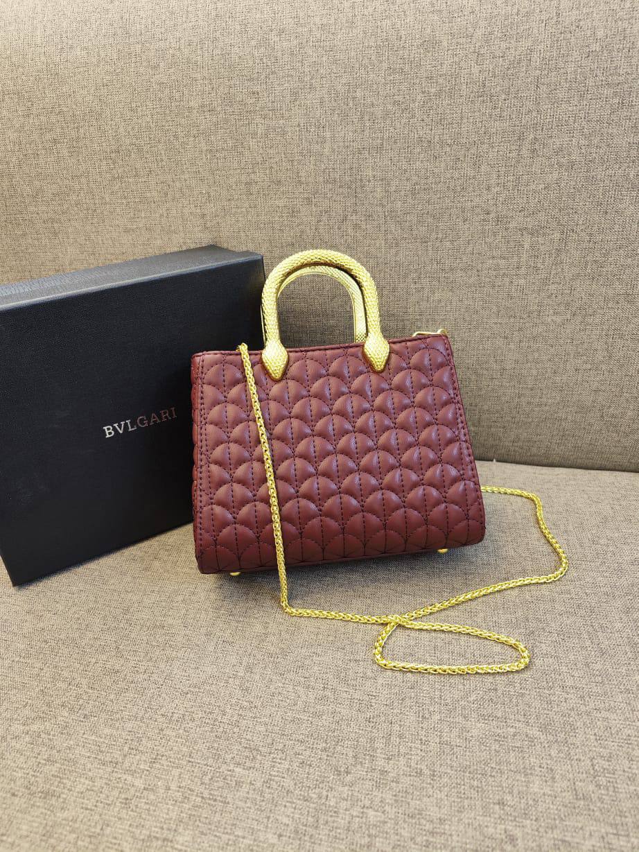 Bvlgari - Prada - Fendi

95 dhs🪙

 high quality 
With box
🎁🎁🎁

Zain26
♥️♥️♥️