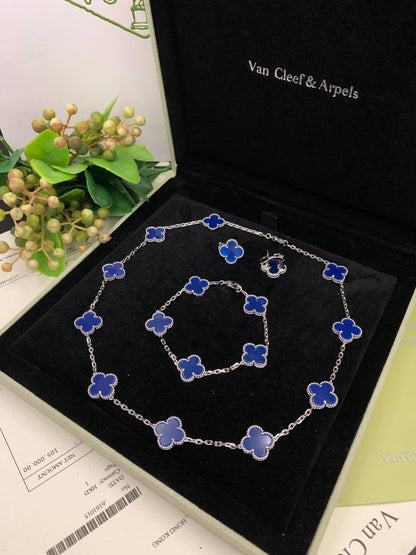 VCA SET
MASTER✨💫
10 FLOWER NECKLACE
5 FLOWER BRACELET
1 FLOWER EARRINGS
WITH BOX AND PAPER BAG🛍️🎁
 230 DHS🇦🇪🇦🇪✨💫
ALL COLORS AVAILABLE

Zain89
♥️♥️♥️
