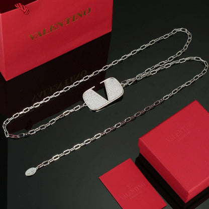 65 DHS✅
MASTER QUALITY 💫✨
WITH BOX AND PAPER BAG🎁🛍️

Zain89
♥️♥️♥️