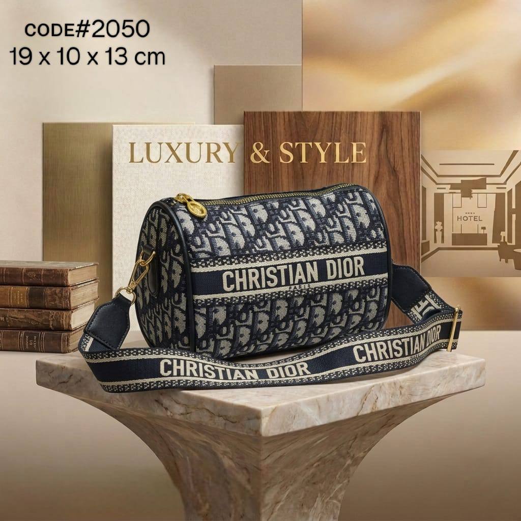 DIOR GUCCI COACH
LV
ᴅᴜғғʟᴇ ᴄʀᴏss ʙᴏᴅʏ ʙᴀɢ
ᴡɪᴛʜ ʟᴏɴɢ ᴛʀɪᴍ sᴛʀᴀᴘ
ɢᴏʟᴅ ʜᴀʀᴅᴡᴀʀᴇ
sɪᴢᴇ : 19 cm

70 dhs🇦🇪🇦🇪

Zain31
♥️♥️♥️