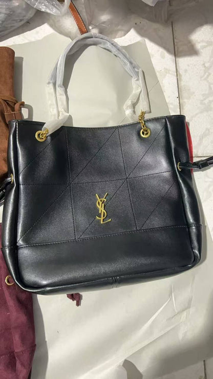 YSL 
good quality 
120 dhs✅

Zain278
♥️♥️♥️