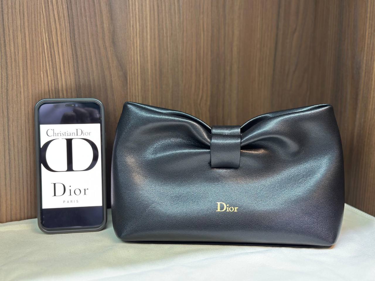 Dior
* VIP Quality 
* ⁠Size:24Cm 
730 dhs✅

Zain255
🎁🎁🎁