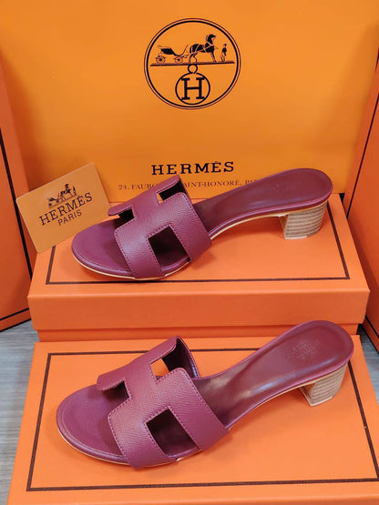 Hermes 

Heel New Arrived, 
Size 36 To 41

100 dhs 🇦🇪🇦🇪

Zain120
♥️♥️♥️