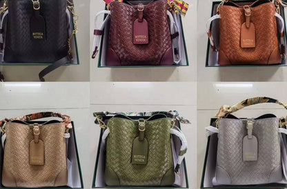 Bottega

withbox 
🎁🎁🎁

105 dhs🪙🌨️

Zain143
♥️♥️♥️