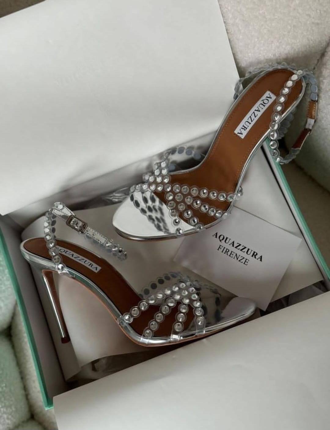 AQUAZZURA 
 

270 dhs🇦🇪🇦🇪

SIZE  36   TO   41

Zain224
♥️♥️♥️
