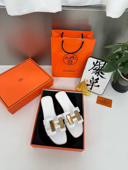 Hermes
size 36-41
95 dhs🇦🇪🇦🇪

Zain40
♥️♥️♥️