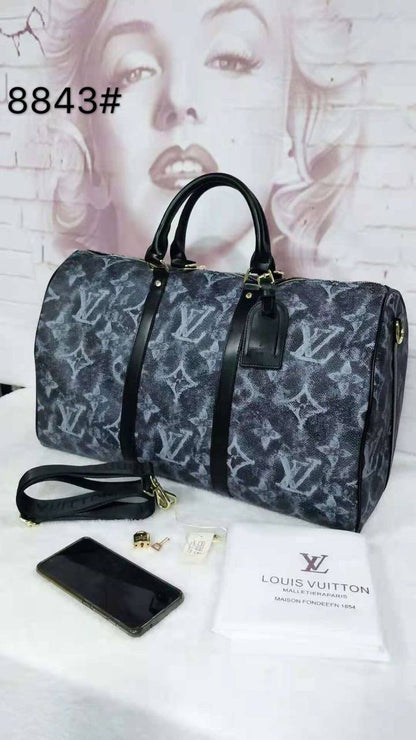 LV
Travel Bags
130 dhs🪙🌨️

Zain137
♥️♥️♥️