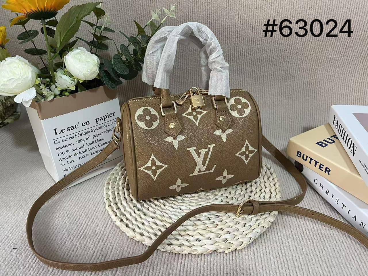 LV sᴘᴇᴇᴅʏ 
ᴘᴀᴅʟᴏᴄᴋ/ʟᴏɴɢsᴛʀᴀᴘ
ᴡɪᴛʜʙᴏx
🎁🎁🎁

ʟᴇᴀᴛʜᴇʀ/ɢᴀᴍᴏsᴀ
sɪᴢᴇ:20ᴄᴍ
85 dhs✅

Zain56
♥️♥️♥️