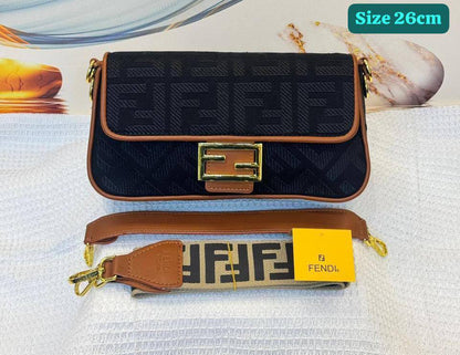 Fendi
Best quality
With box’s
🎁🎁🎁

115 dhs✅
size 26cm

Zain158
♥️♥️♥️