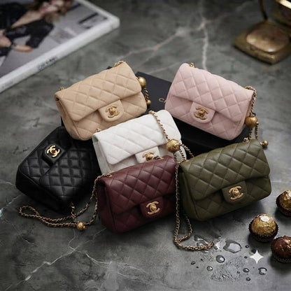 CHANEL Classsic
Flap Cross/shoulder bag
With Ball press adjustable
Chain belt strap
Size : 18 cm
With BOX 

100 dhs🇦🇪🇦🇪

Zain239
♥️♥️♥️