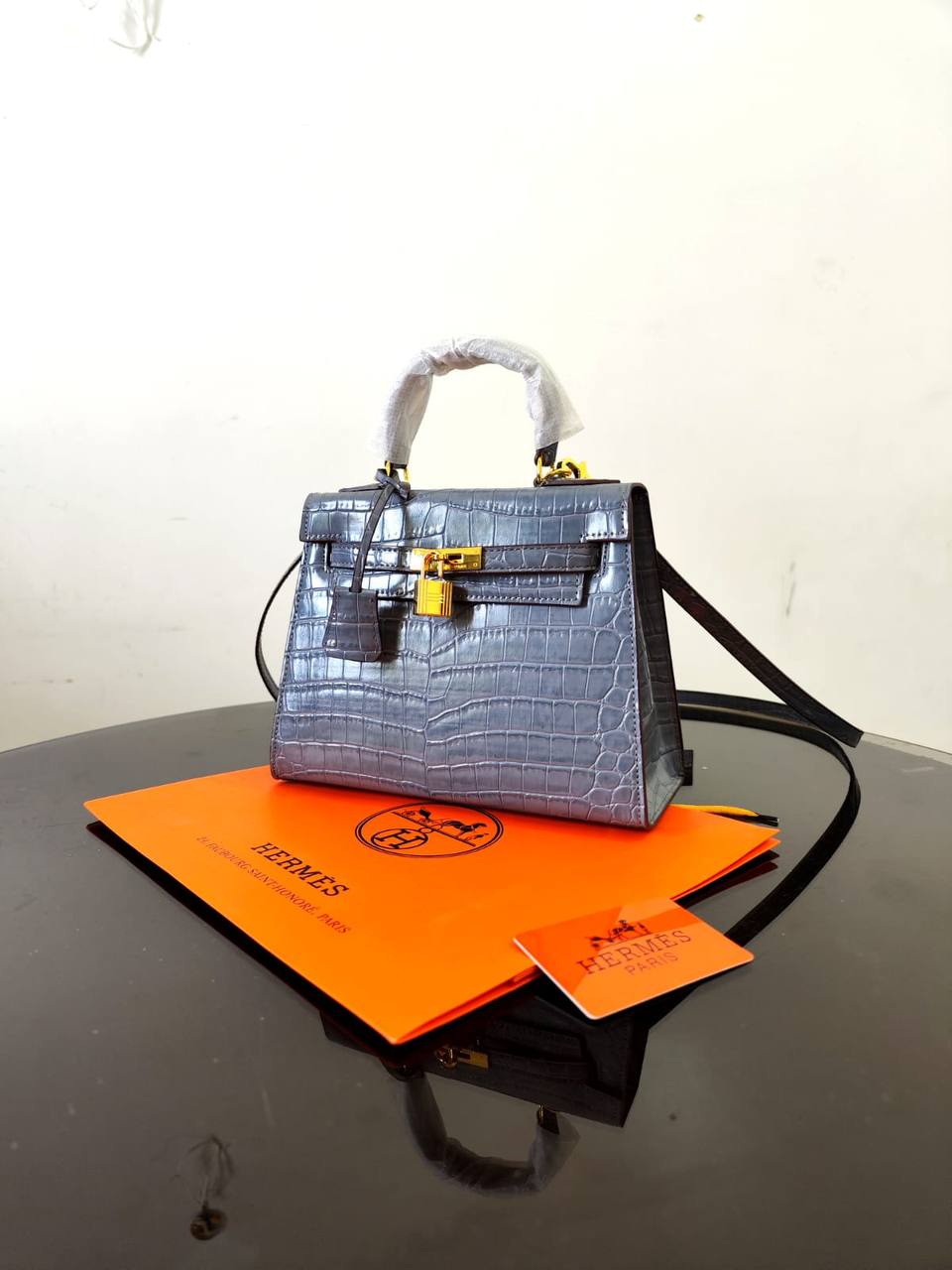 Hermes
90 dhs✅
high quality 

With box
🎁🎁🎁

Zain26
♥️♥️♥️