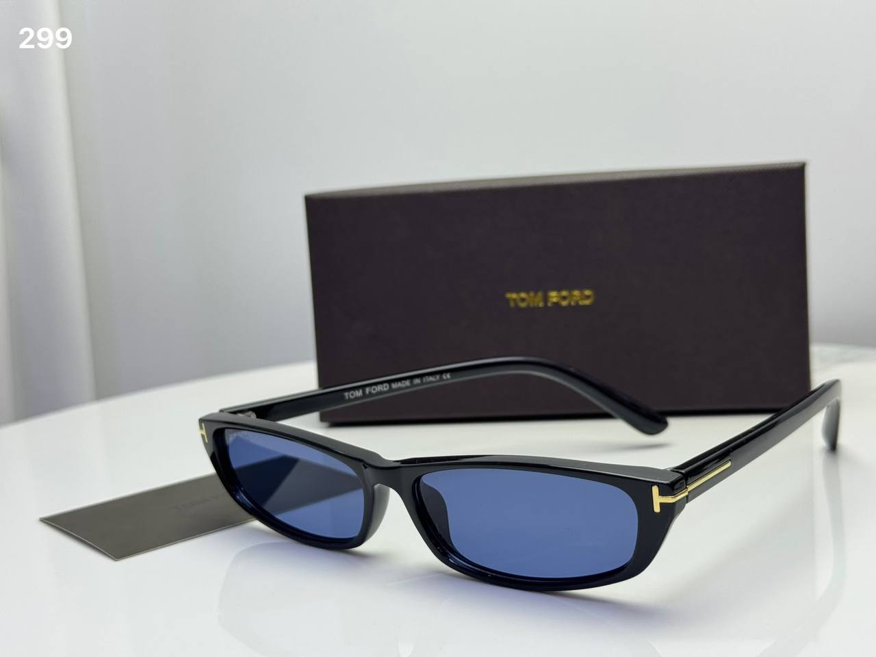 TomFord

55 DHS🇦🇪🇦🇪🇦🇪

Good quality 

Zain182
♥️♥️♥️
