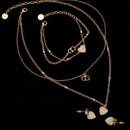 Dior set 🌺
Necklace 
Earrings 
Bracelet 
*Master quality* 🪩

130 dhs❣️
normal box

Zain48
♥️♥️♥️