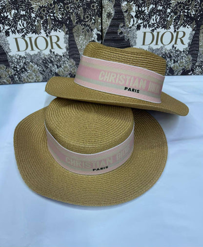 HAT
60 dhs💓

Zain93
♥️♥️♥️