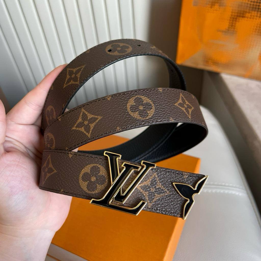 LV Belt
💜*super master*💜
300 dhs✅

Zain160
♥️♥️♥️