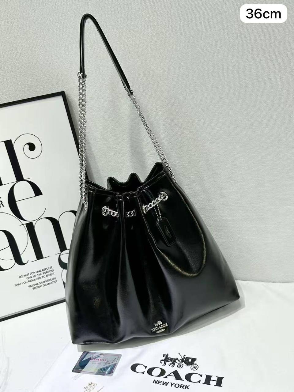 💖 Coach Evelyn
1️⃣ First quality
Size : 36 * 32 cm
100 dhs🇦🇪🇦🇪

Zain115
♥️♥️♥️