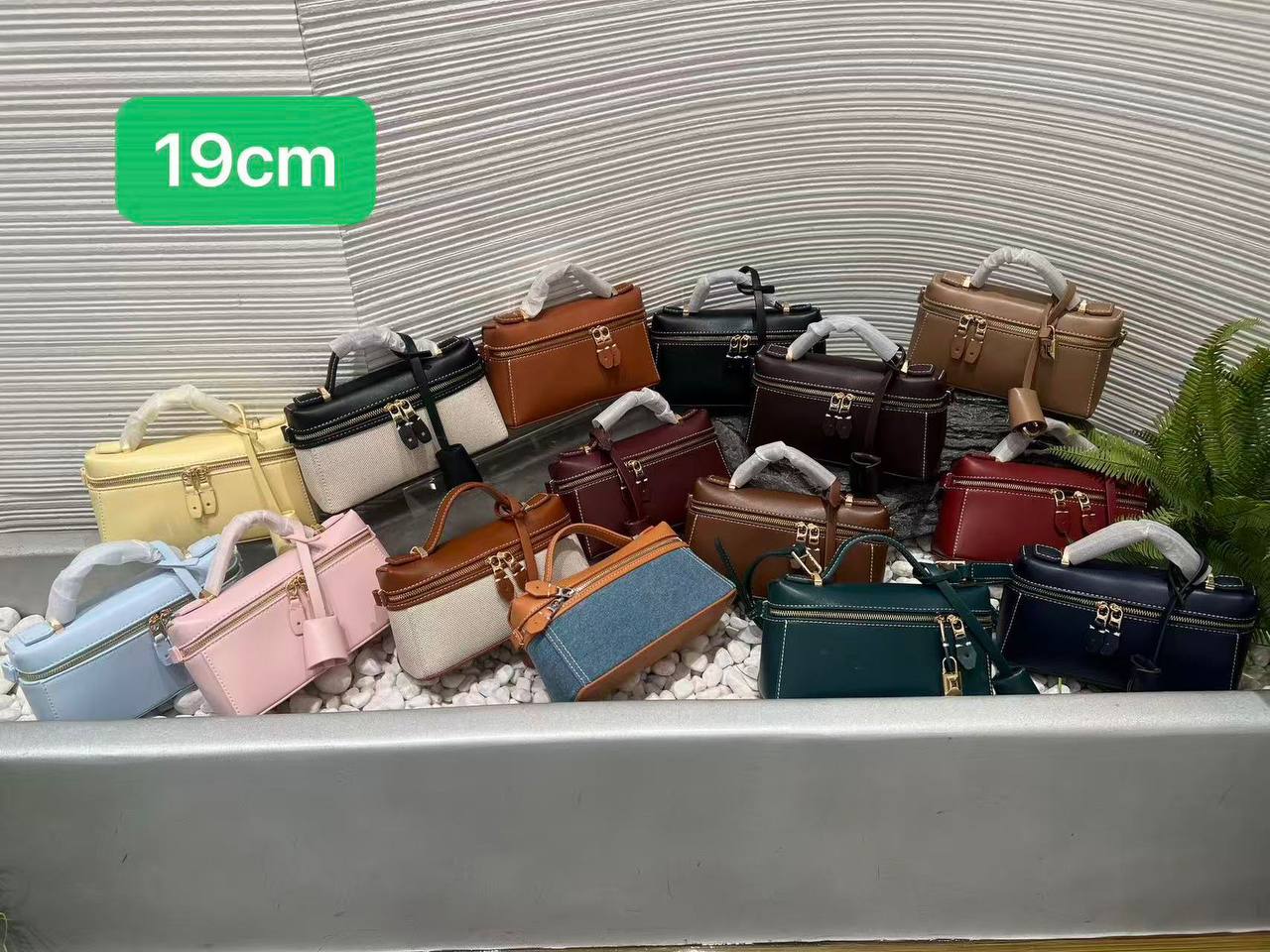 Loro Piana
withbox 
🎁🎁🎁

90 dhs❣️

Zain143
♥️♥️♥️