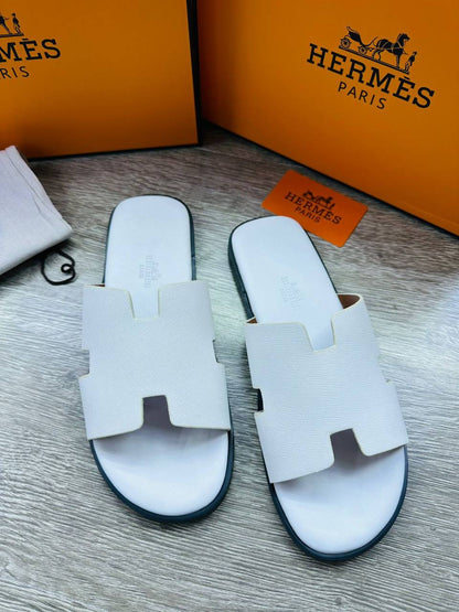 Hermes
High quality 
size 40-46 
130 dhs🪙🖤

Zain57
♥️♥️