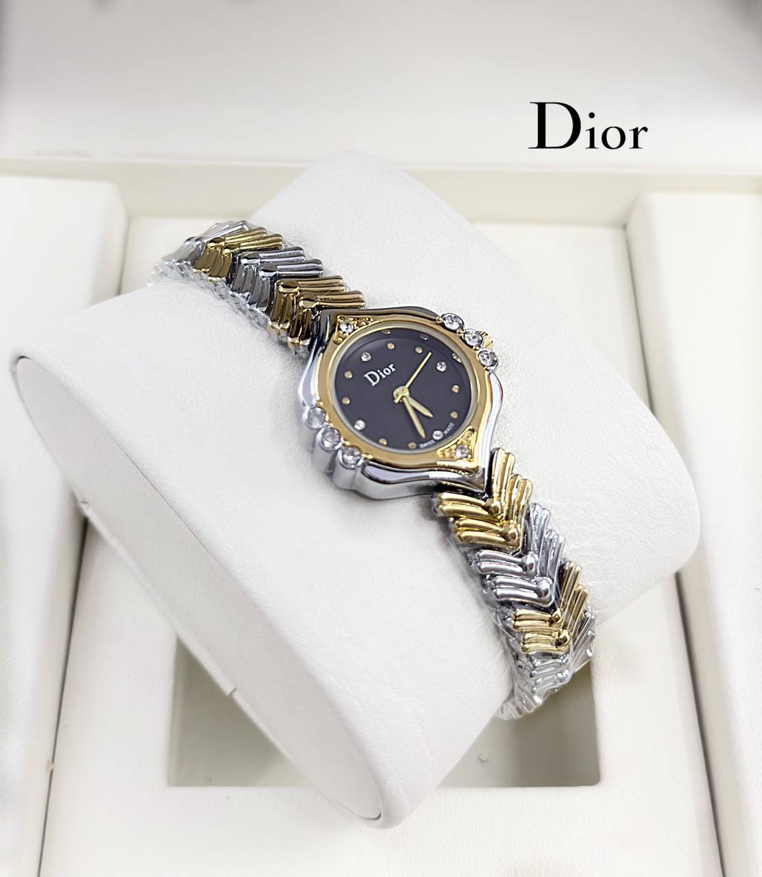 Dior Ladies Fancy
55 dhs💓

Zain29
♥️♥️♥️