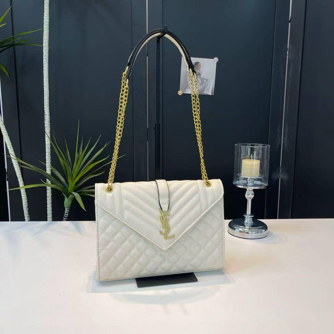 YSL
⚡28cm
95 dhs✅

Zain118
♥️♥️♥️