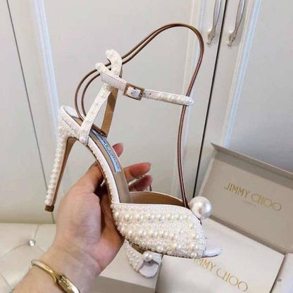 JIMMY CHOO 
280 dhs✅
*SIZE  36   TO   41*

Zain224
♥️♥️♥️