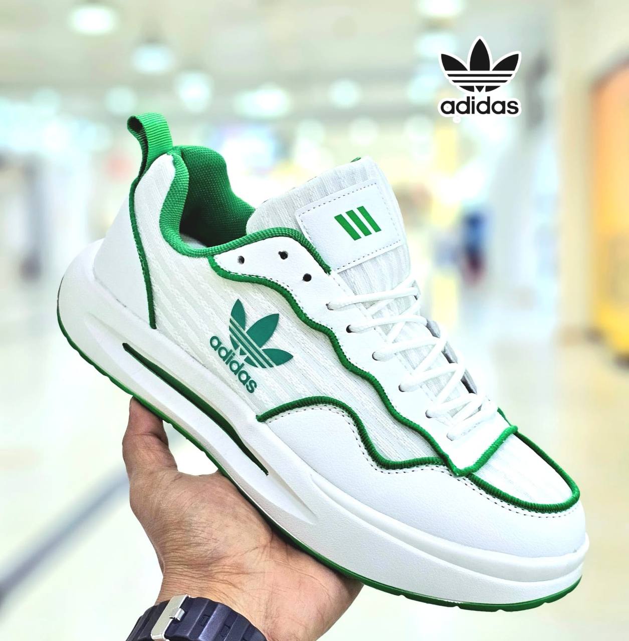 Adidas
Size 40 to 44  
50 dhs✅

Zain163
♥️♥️♥️