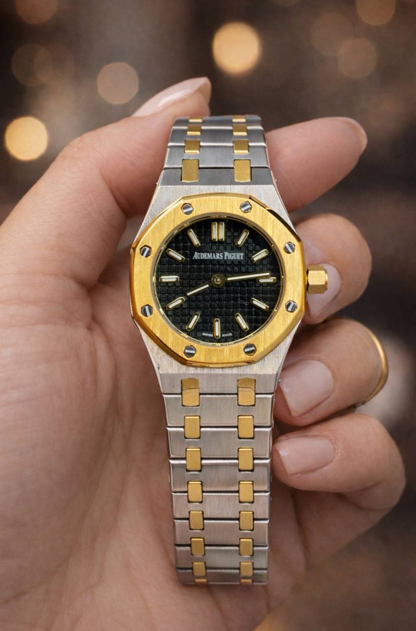 Ap watch for ladies 
good quality 
290 dhs
 (size 23mm )

Zain59
♥️♥️♥️