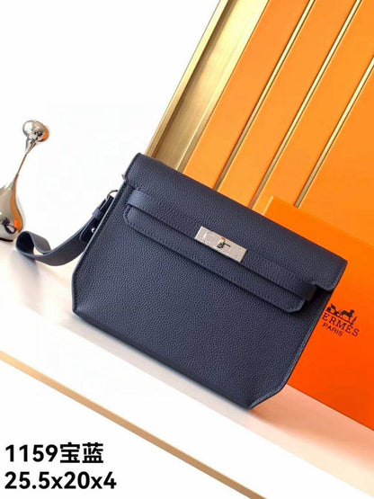 Hermes
Master
340 dhs🪙🌨️

Zain153
♥️♥️♥️