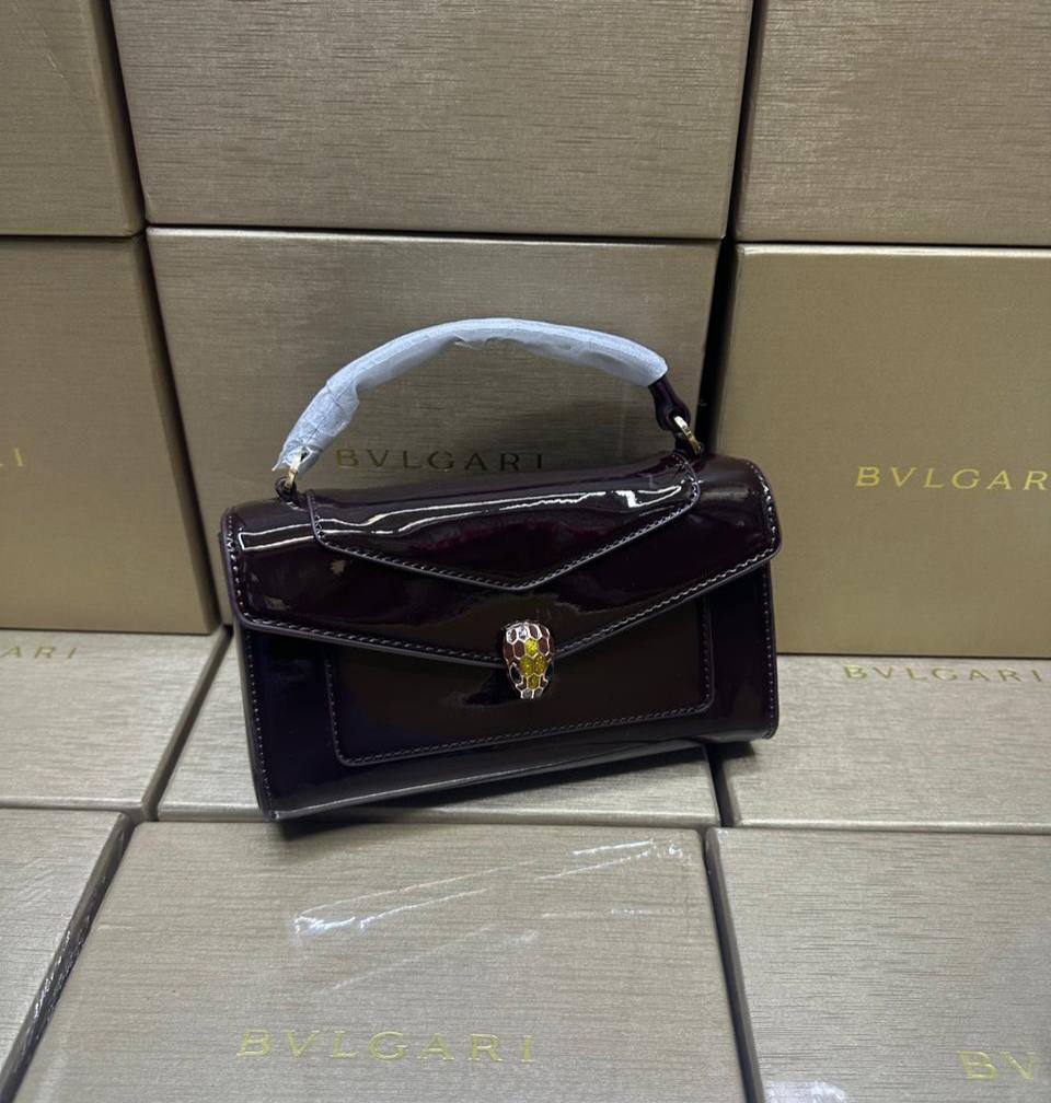 Bvlgari ❣️😊
high quality
140 dhs✅

Zain143
♥️♥️♥️