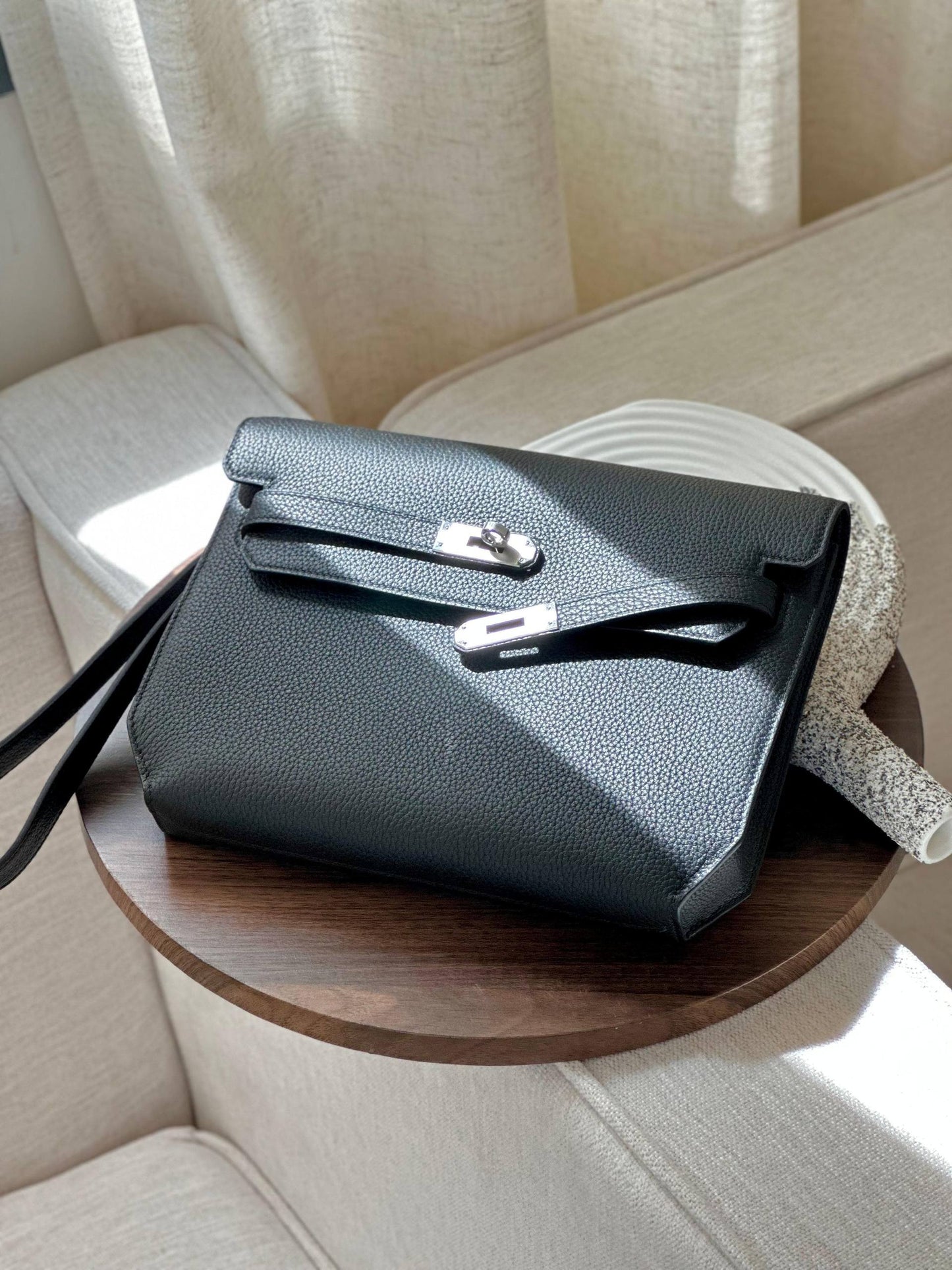 HERMES 
*❗️KELLY DEPECHES ❗*
*SUPER MASTER QUALITY ❗*
2600 dhs✅
*BOX WITH  PAPERBAG❗*


Zain267
♥️♥️♥️