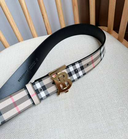 💜 BURBERRY 💜
💜*Super Master*💜
💜*For Man*💜
320 dhs💛

Zain160
♥️♥️♥️
