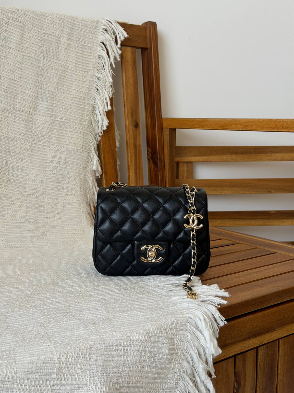 Chanel

For Price 👇 WhatsApp✅
0568585901 
0507557372
0552275751 Owner Zain 👌

Zain317
♥️♥️♥️