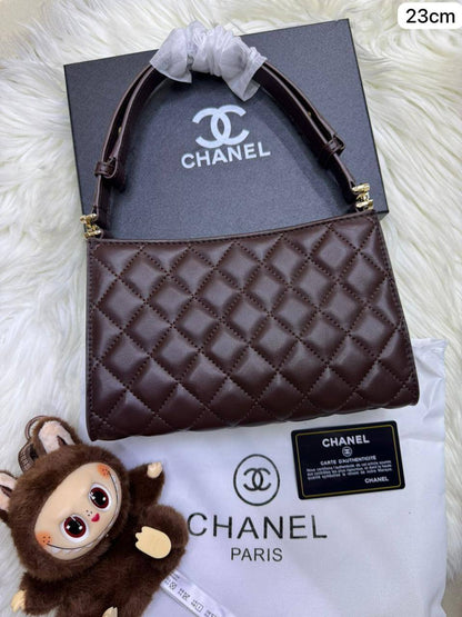 💖 Chanel 26x 
1️⃣ First quality +🎁
Size : 23 * 14 cm
90 dhs🇦🇪🇦🇪
with box

Zain115
♥️♥️♥️