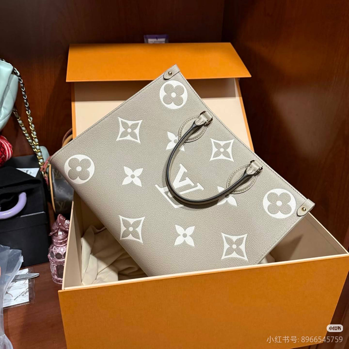 LV

36cm
290 dhs🇦🇪🇦🇪


Zain10
♥️♥️♥️