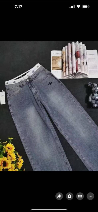 105 dhs

Branded jeans

S-xl

Zain140
♥️♥️♥️