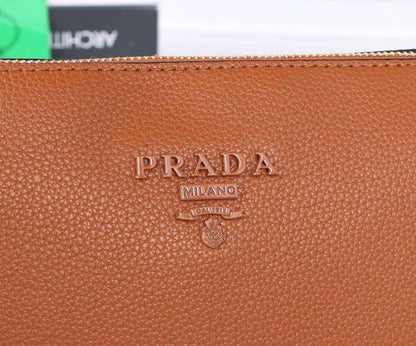 Prada

110 dhs✅

Withbox
🎁🎁🎁

Zain143
♥️♥️♥️
