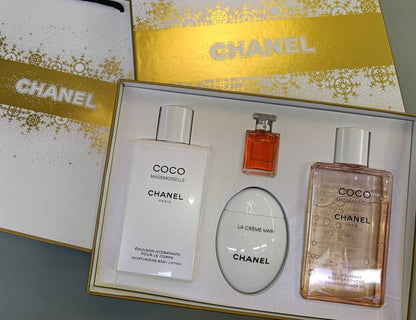 CHANEL 4in1 SET
95 dhs✅

Zain01
♥️♥️♥️